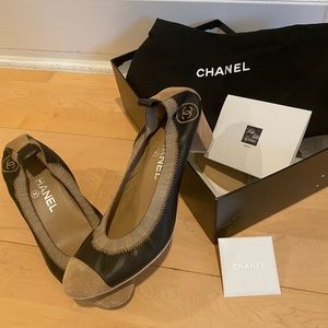 AUTHENTIC Chanel cap toe ballet pumps